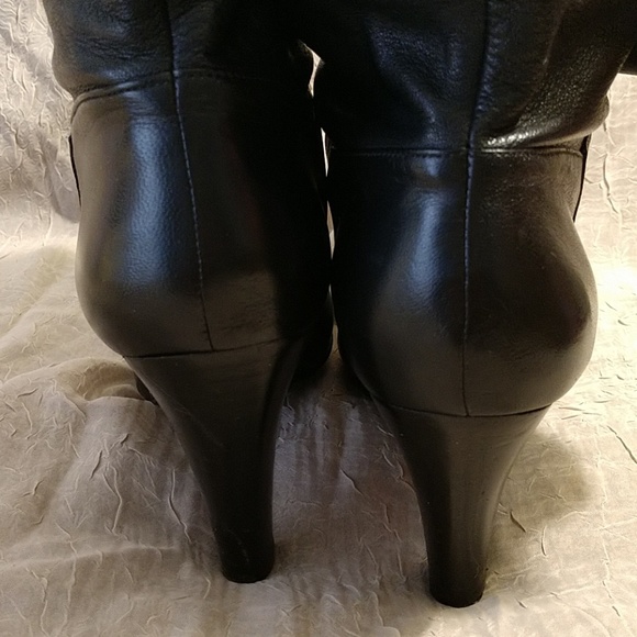 Jones New York tall leather slouch style boots - Picture 6 of 8